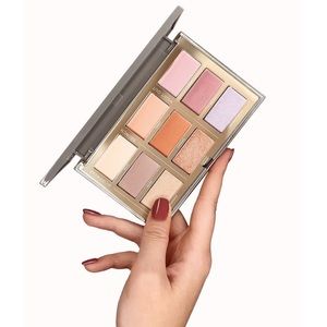 NEW IN BOX Complex Culture Full Time Eyeshadow Palette (Edit 1) NEVER USED!
